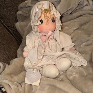 Precious Vintage Doll with Lace Dress and Bonnet Precious Moments Ruthie #4570